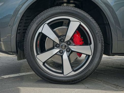 Used 2024 Audi Q5 2.0T Prestige image 10