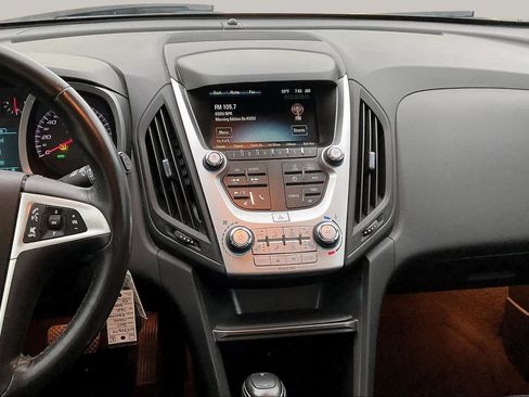 Used 2017 Chevrolet Equinox Premier w/ Enhanced Convenience Package FWD image 8