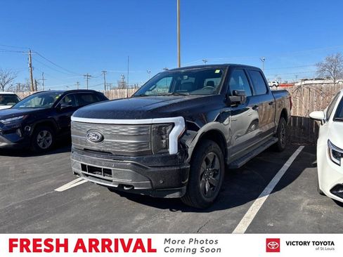 Used 2024 Ford F150 Lightning Lariat image 1