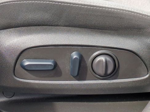 Certified 2024 Chevrolet Equinox LS w/ LS Convenience Package image 33