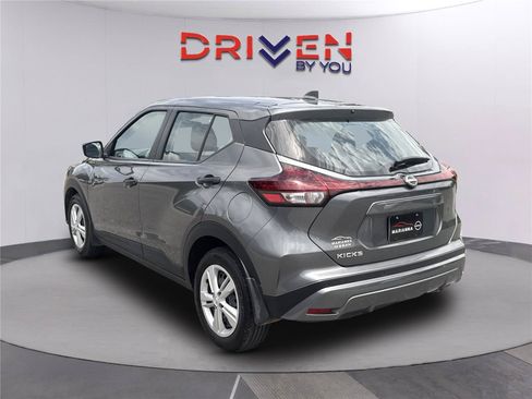 Used 2024 Nissan Kicks S FWD image 6