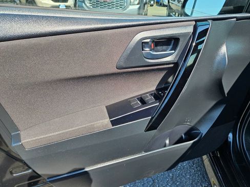 Used 2018 Toyota Corolla iM FWD image 16