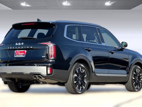 Used 2023 Kia Telluride SX Prestige image 3