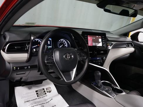 Used 2023 Toyota Camry LE image 11