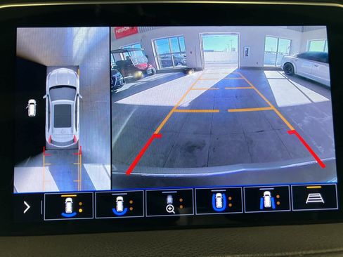 Used 2020 Cadillac XT4 Sport image 21