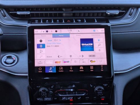 New 2025 Jeep Grand Cherokee L Limited AWD/4WD image 20