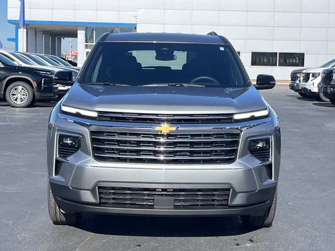 New 2026 Chevrolet Traverse LT image 2