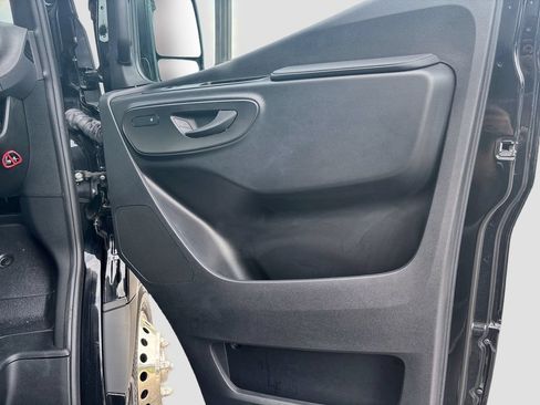 Used 2024 Mercedes-Benz Sprinter 3500 image 22