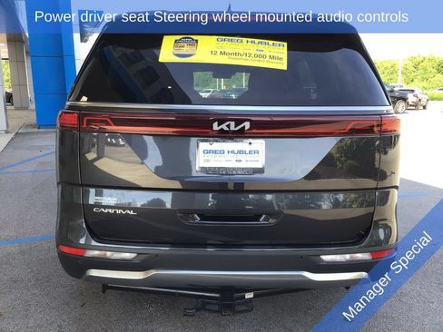 Used 2023 Kia Carnival SX Prestige FWD image 9