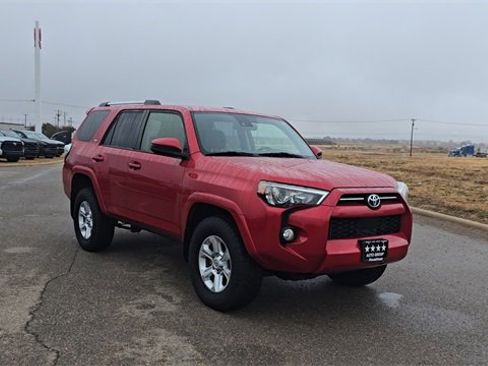 Used 2020 Toyota 4Runner SR5 image 4