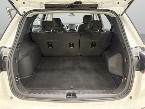Used 2018 Chevrolet Equinox LS image 9