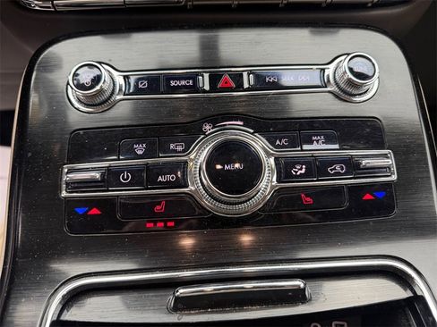 Used 2021 Lincoln Nautilus AWD w/ Equipment Group 101A image 32