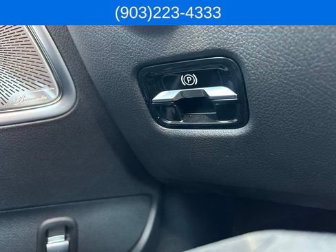 Used 2025 Mercedes-Benz C 300 Sedan image 18