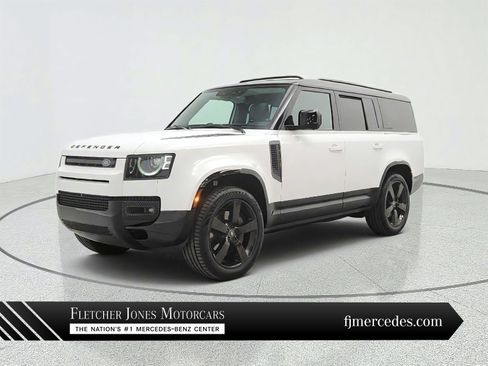 Used 2024 Land Rover Defender 130 X-Dynamic SE AWD/4WD image 1
