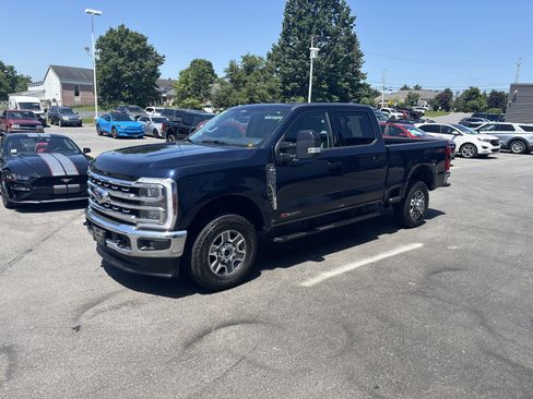 Used 2024 Ford F350 Lariat w/ Camper Package image 8