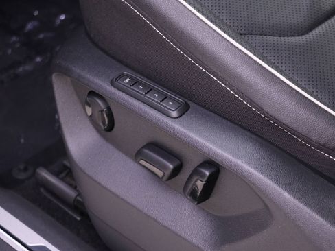 Used 2022 Volkswagen Tiguan SEL R-Line image 14