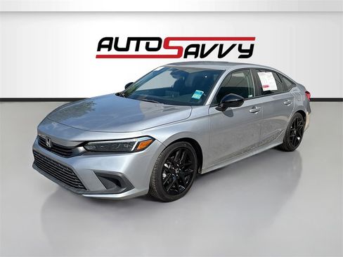 Used 2024 Honda Civic Sport image 3