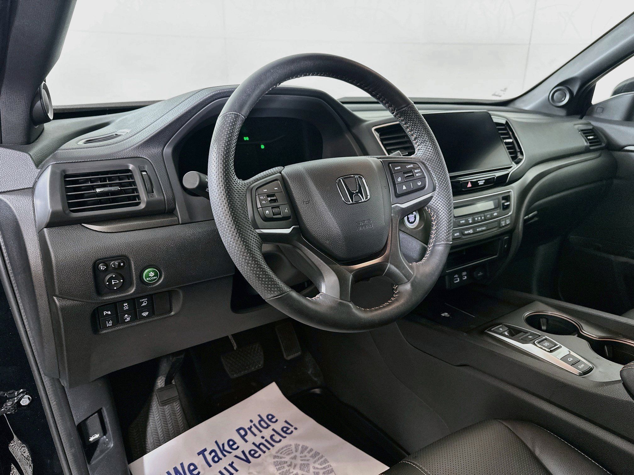 Used 2025 Honda Ridgeline TrailSport image 9