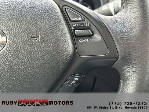 Used 2011 INFINITI EX35 Journey w/ Premium Pkg image 13