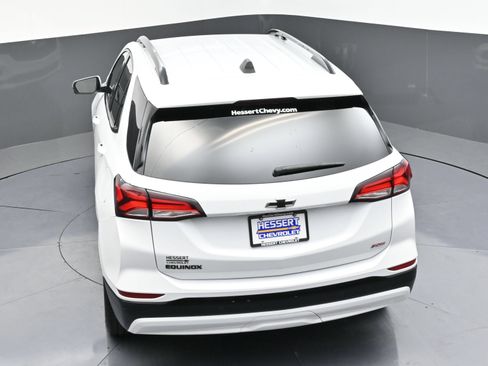 Used 2024 Chevrolet Equinox RS FWD image 50