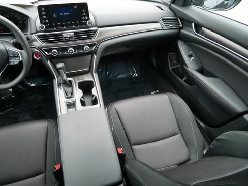 Used 2020 Honda Accord LX image 11
