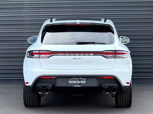 New 2026 Porsche Macan image 6