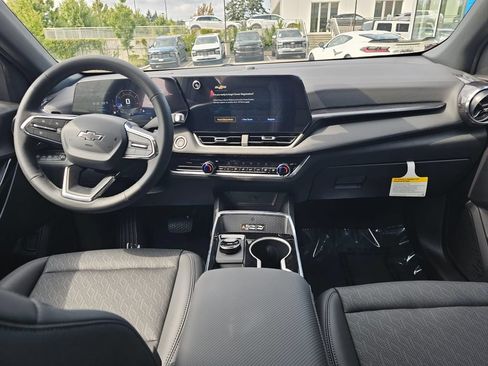 New 2027 Chevrolet Equinox LT w/ Convenience Package II AWD/4WD image 23
