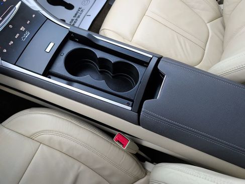 Used 2015 Lincoln MKZ AWD w/ Equipment Group 101A Select image 17