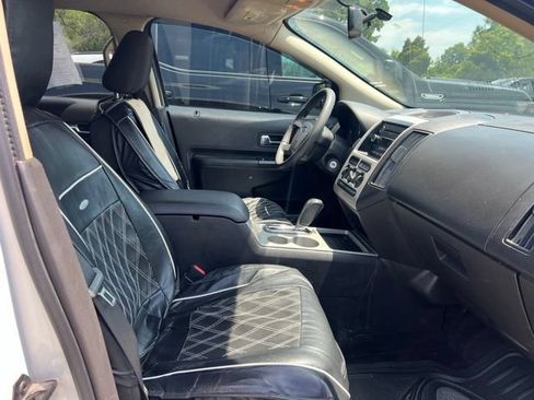 Used 2010 Ford Edge SE FWD image 13