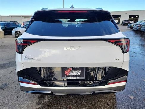 New 2026 Kia Sportage SX image 4