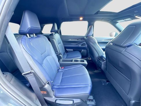 Certified 2026 INFINITI QX60 Sport w/ Dark Cargo Package AWD/4WD image 30