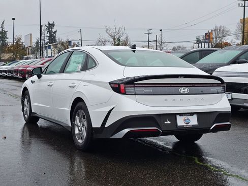 New 2025 Hyundai Sonata SE image 5