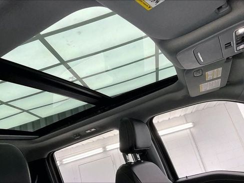 Used 2022 Ford F150 Lariat w/ Equipment Group 502A High image 13