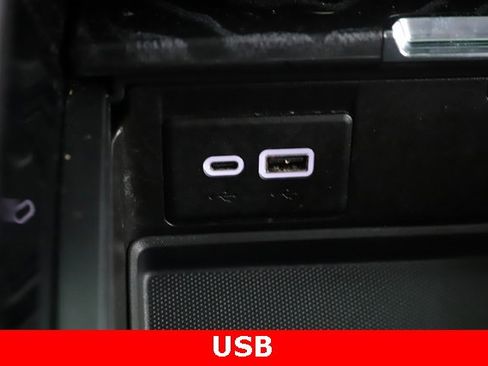 Used 2023 GMC Yukon Denali image 28