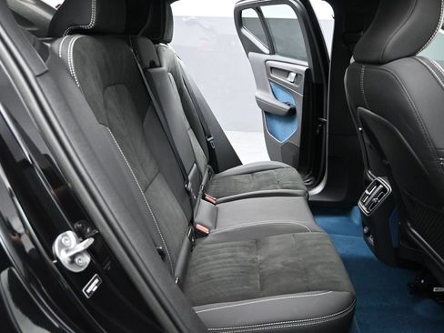 Used 2023 Volvo XC40 Recharge Ultimate w/ Protection Package Premier AWD/4WD image 21