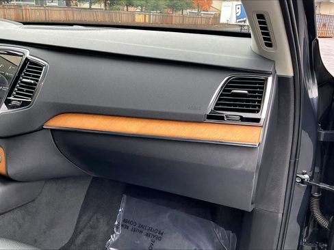 Used 2022 Volvo XC90 T8 Inscription Expression w/ Advanced Package image 19