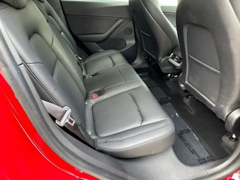 Used 2024 Tesla Model Y Long Range RWD image 15