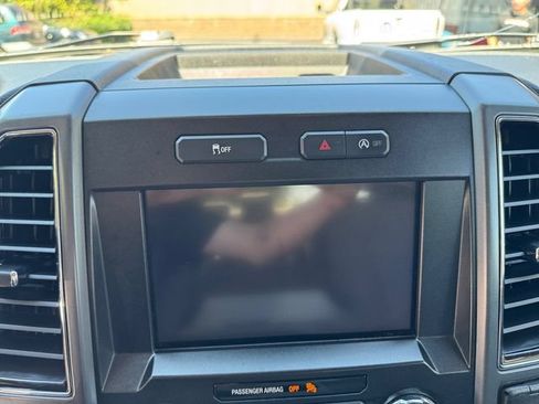 Used 2019 Ford F150 XLT w/ Equipment Group 302A Luxury AWD/4WD image 30