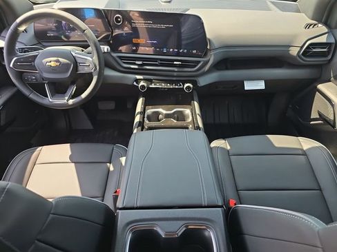 New 2026 Chevrolet Silverado EV LT w/ Plus Package AWD/4WD image 11