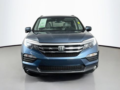 Used 2018 Honda Pilot Touring image 2