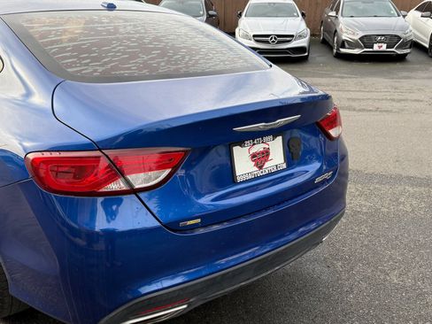 Used 2015 Chrysler 200 S FWD image 6