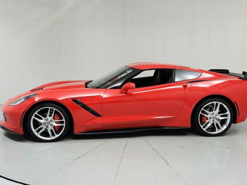 Used 2015 Chevrolet Corvette Stingray Coupe w/ 3LT Preferred Equipment Group RWD image 2