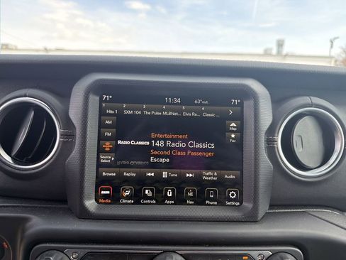 Used 2023 Jeep Wrangler Unlimited Sahara w/ Safety Group AWD/4WD image 25