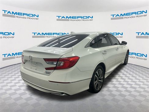 Used 2019 Honda Accord Touring image 5