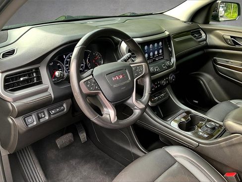 Used 2021 GMC Acadia AT4 w/ Technology Package image 16