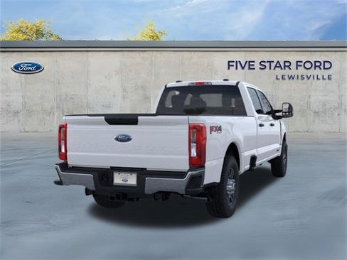 New 2025 Ford F250 XLT w/ FX4 Off-Road Package image 8