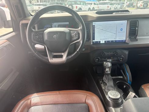 Used 2023 Ford Bronco Outer Banks AWD/4WD image 10