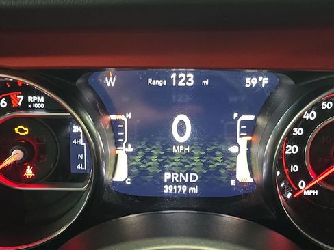 Used 2022 Jeep Wrangler Unlimited Rubicon w/ Xtreme Recon 35" Tire Package image 21