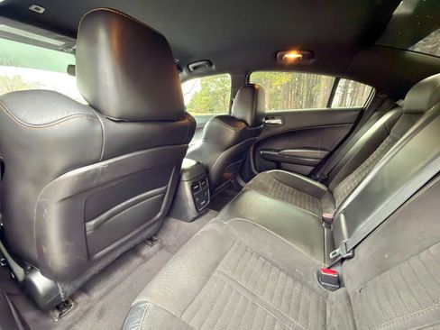 Used 2018 Dodge Charger R/T image 14