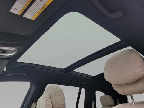 Certified 2026 Mercedes-Benz GLS 580 4MATIC image 27